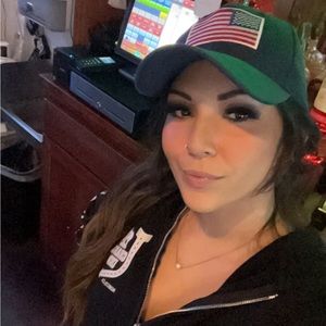 Meet your Posher, Joelle